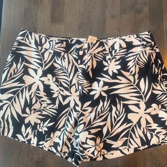 Faded Glory Pants - Women’s Size #14 Shorts